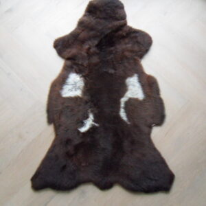 Schapenvacht bruin met wit